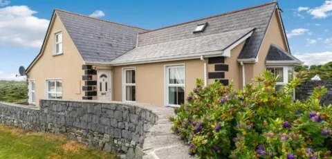 Cottage 207 Ballyconneely