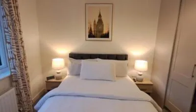 Cozy bedroom in Lucan, Dublin