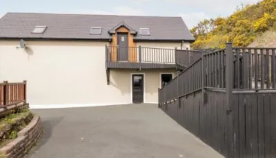 Derrybeg Apartment