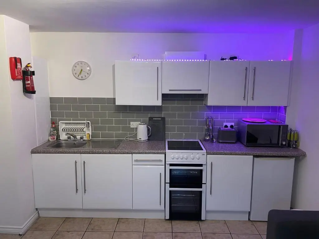 Ground Floor Deluxe Seaside Apartment With Patio & Private Entrance