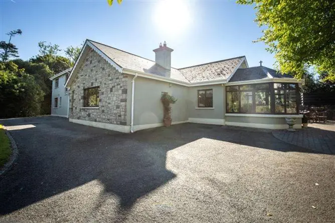 Hilltown House