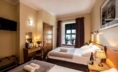 Holiday Hotel