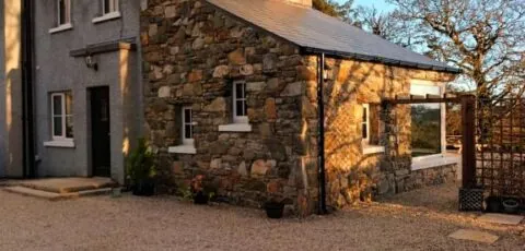 Holly Lodge