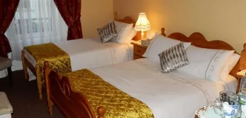 Inishross House