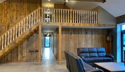 Moig Lodge - 8 Double Bedroom Barn Conversion
