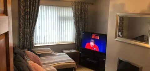 Moville Centre Apartment