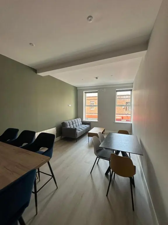 One Bedroom Central Apartment
