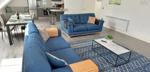 Pier House Luxury Apartment