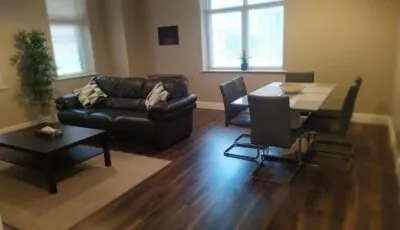 Spacious Two bedroom City apartment Longs Place