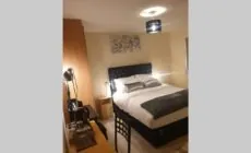 private-ensuite-room Limerick city stay