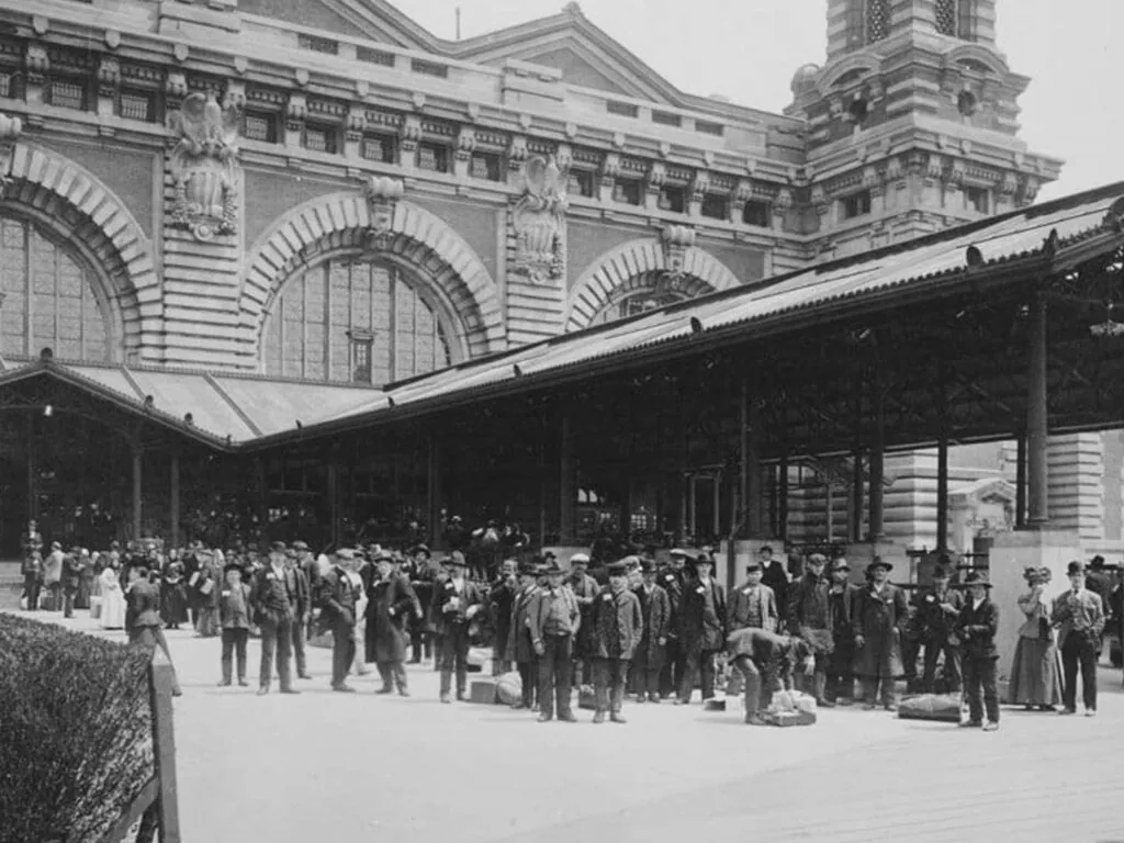 Ellis Island - Public domain