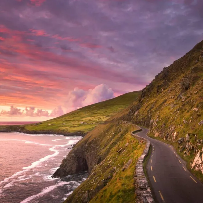 Sillonnez l'Irlande en voiture électrique - Slea Head Drive - Image-Source - Envato