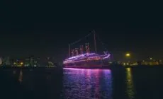 Le Titanic reconstitué par des drones à Belfast