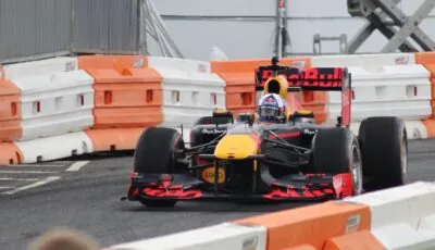 Red Bull RB7 pilotée par David Coulthard au festival Ignition de Glasgow en 2016.