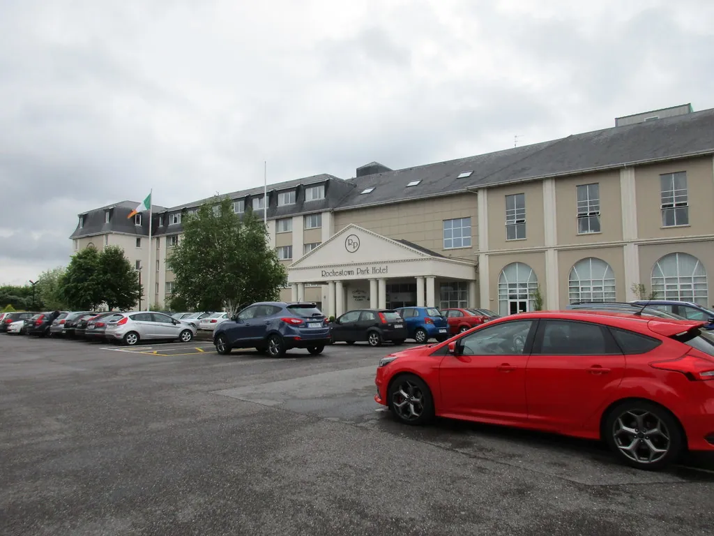 Où dormir près de l’aéroport de Cork ? Cinq hôtels selon votre heure de vol 3 Façade du Rochestown Park Hotel, à Douglas